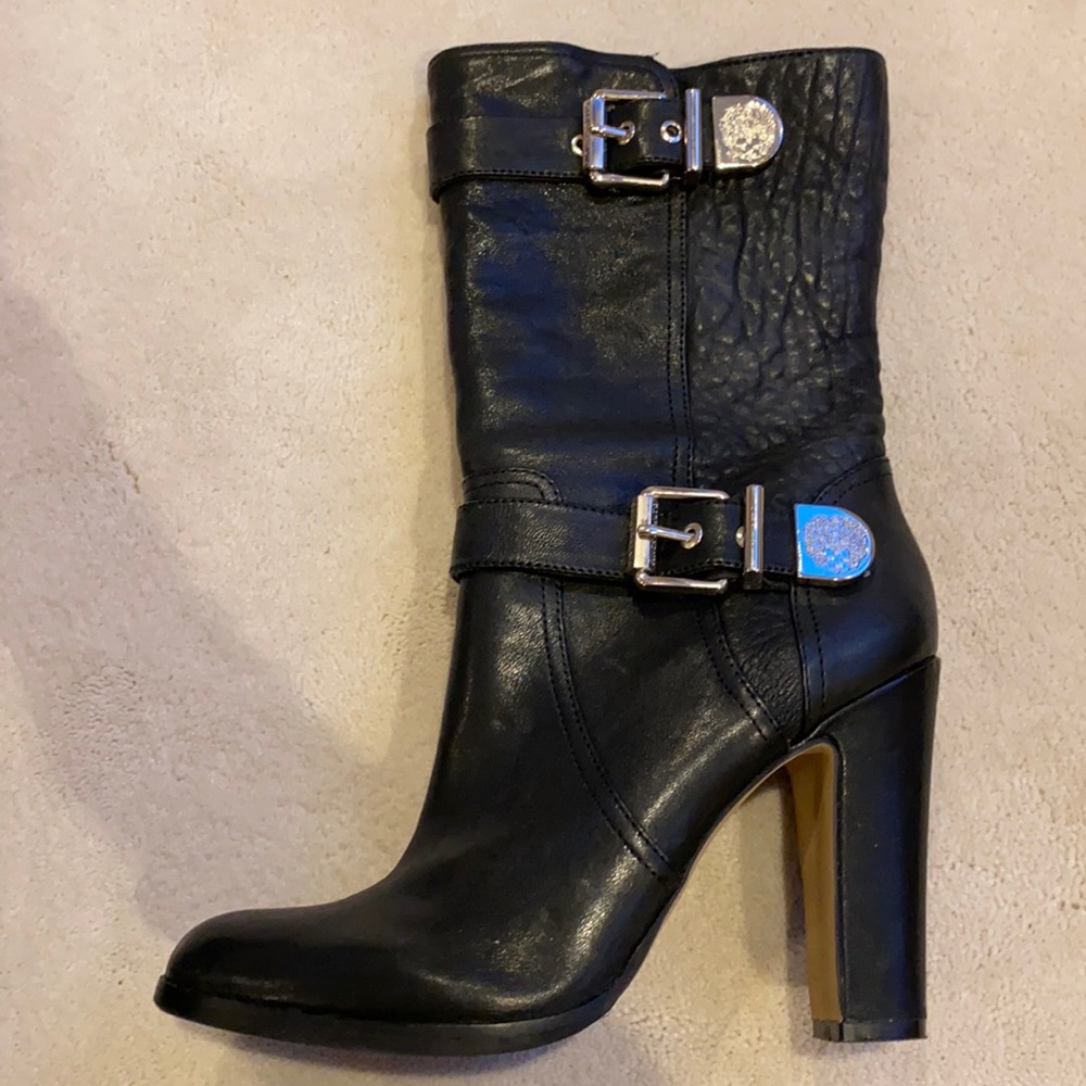 Vince Camuto Callison